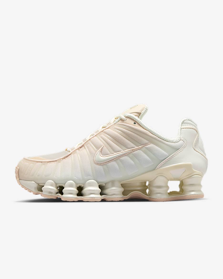 行列のできるレビュー商品、集めました。高評価アイテム Nike Nike.com Shoes. Women's TL Shox 靴